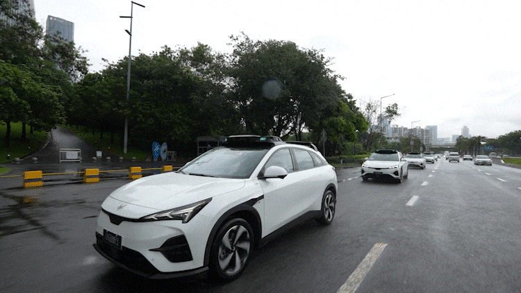 基于极狐阿尔法 T5，小马智行第七代自动驾驶 Robotaxi 在深圳启动路测