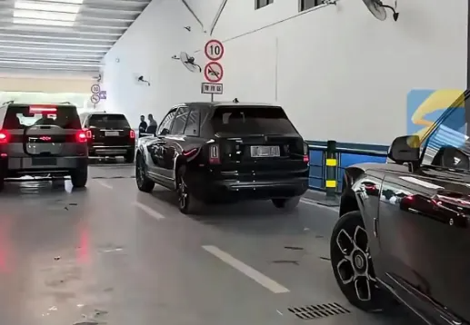 “海南封关120多万卡宴只要60万”冲上热搜，是真的吗？